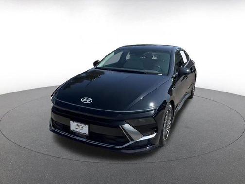 2025 Hyundai SONATA Hybrid SE