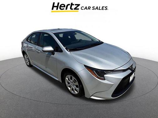 CLASSIC SILVER 2025 Toyota Corolla LE