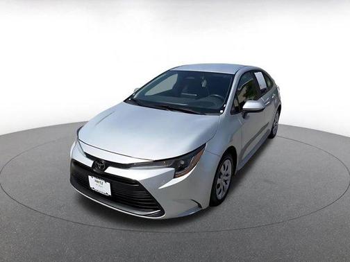 CLASSIC SILVER 2025 Toyota Corolla LE