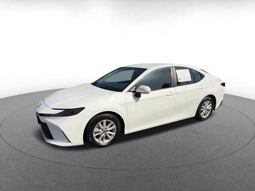 Ice Cap 2025 Toyota Camry LE