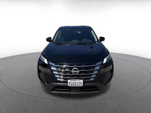 Super Black 2025 Nissan Rogue SV