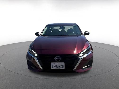 Garnet Pearl Metallic 2025 Nissan Altima SV FWD
