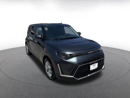 Gravity Gray 2025 Kia Soul LX