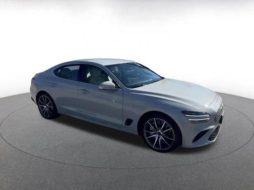 2025 Genesis G70 2.5T RWD