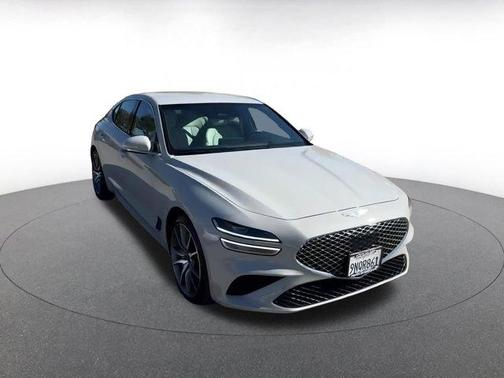 2025 Genesis G70 2.5T RWD