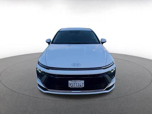 2025 Hyundai SONATA Hybrid SE