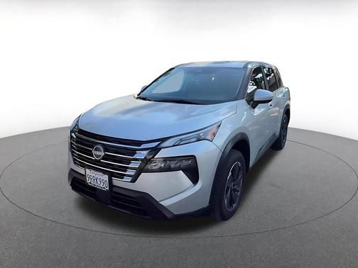 Brilliant Silver Metallic 2025 Nissan Rogue SV