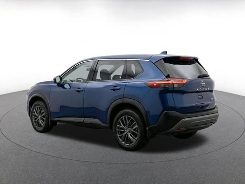 Deep Ocean Blue Pearl 2026 Nissan Rogue SV