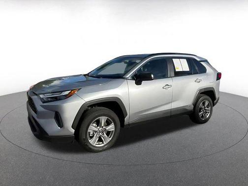 2025 Toyota RAV4 Hybrid LE