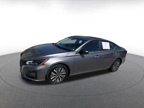 Gun Metallic 2025 Nissan Altima SV FWD