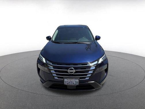 Deep Ocean Blue Pearl 2025 Nissan Rogue SV