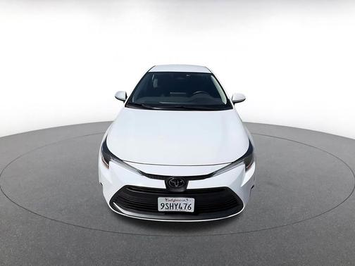 ICE 2025 Toyota Corolla LE