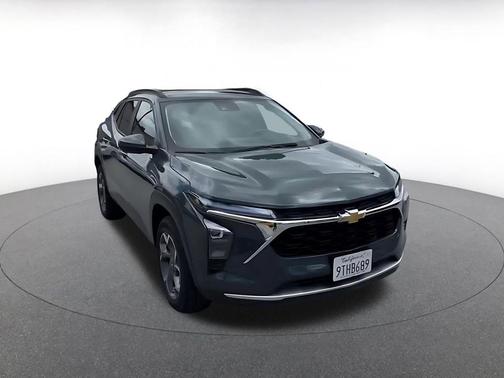 Cypress Gray 2025 Chevrolet Trax LT