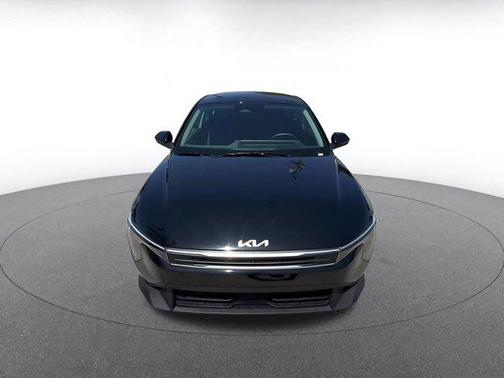 Aurora Black Pearl 2025 Kia K4 LXS