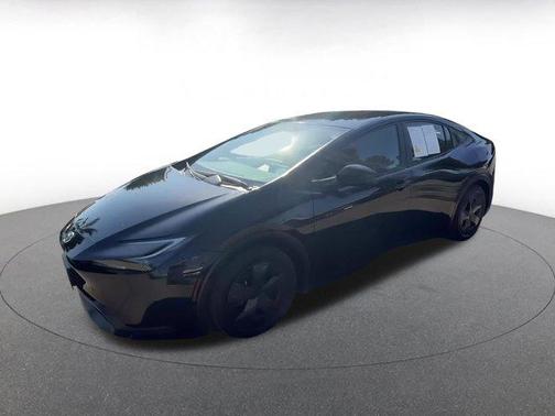 2025 Toyota Prius LE