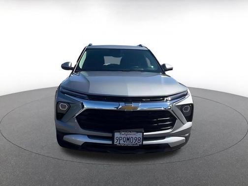 Sterling Gray Metallic 2025 Chevrolet Trailblazer LT