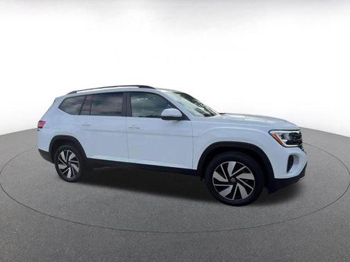 2025 Volkswagen Atlas 2.0T SE w/Technology 4MOTION