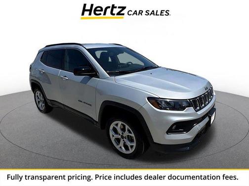 Silver Zynith Metallic Clearcoat 2025 Jeep Compass Latitude