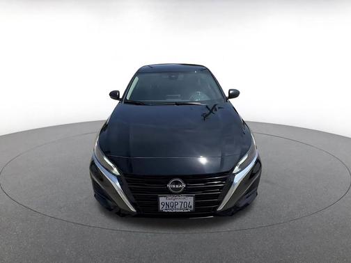 Super Black 2025 Nissan Altima SV FWD