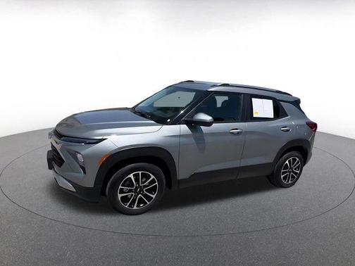 Sterling Gray Metallic 2025 Chevrolet Trailblazer LT