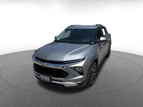Sterling Gray Metallic 2025 Chevrolet Trailblazer LT