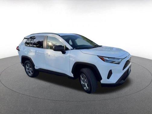 2025 Toyota RAV4 Hybrid LE