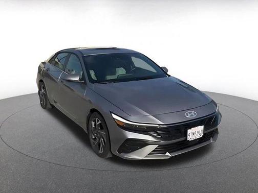 2025 Hyundai ELANTRA HEV Limited