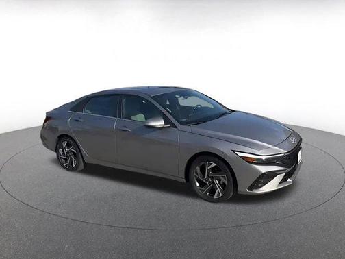 2025 Hyundai ELANTRA HEV Limited