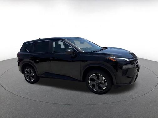 Super Black 2025 Nissan Rogue SV