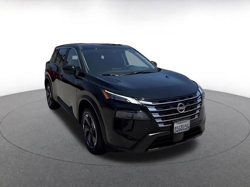 Super Black 2025 Nissan Rogue SV