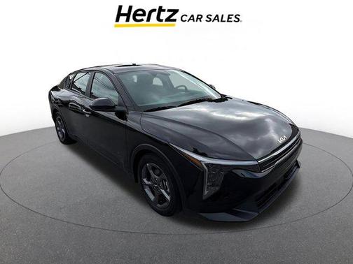 Aurora Black Pearl 2025 Kia K4 LXS