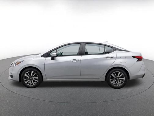 Brilliant Silver Metallic 2025 Nissan Versa 1.6 SV