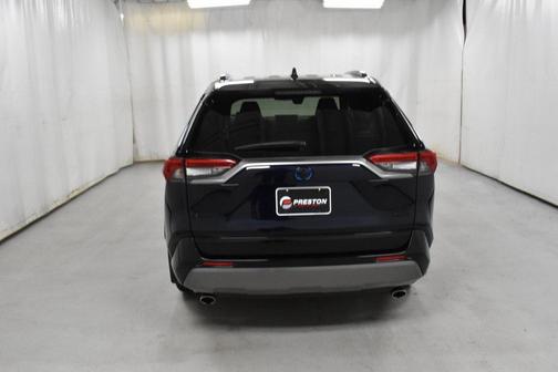 2020 Toyota RAV4 Hybrid SE