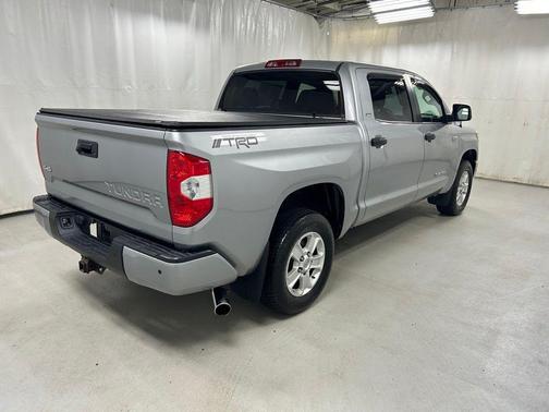 Silver Sky Metallic 2019 Toyota Tundra SR5
