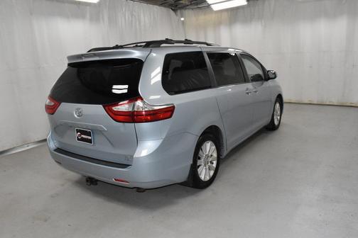 2015 Toyota Sienna LE