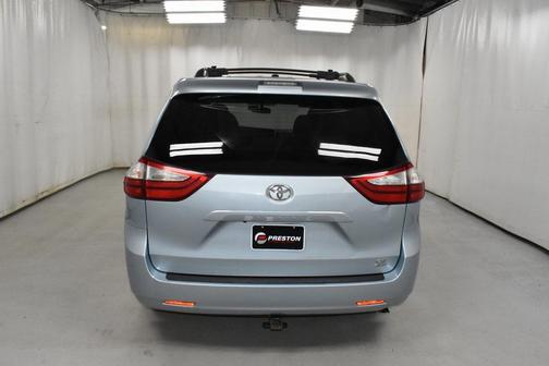 2015 Toyota Sienna LE