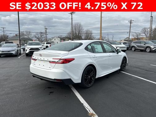 2026 Toyota Camry SE