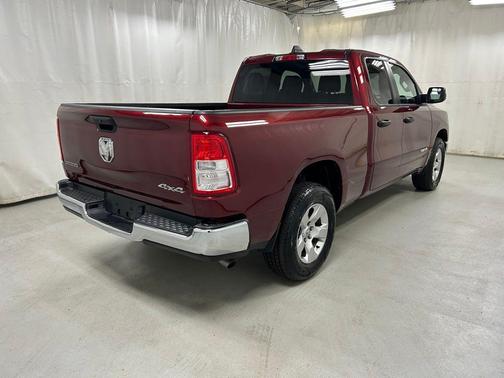 Delmonico Red Pearlcoat 2023 RAM 1500 Big Horn/Lone Star