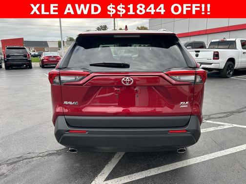 2025 Toyota RAV4 XLE