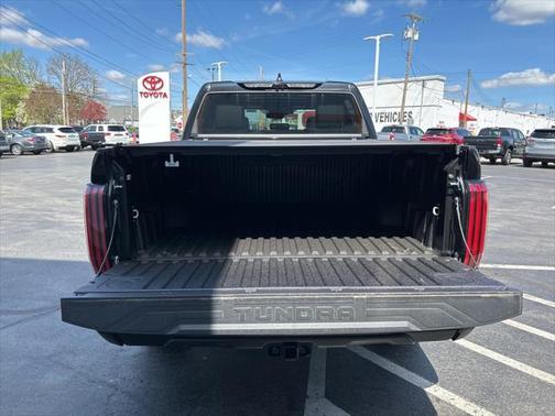 2025 Toyota Tundra Hybrid Platinum