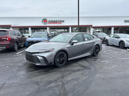 2026 Toyota Camry SE