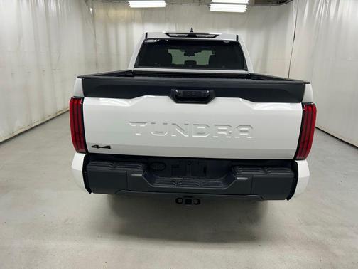 Ice Cap 2025 Toyota Tundra SR