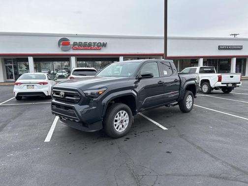 2025 Toyota Tacoma SR