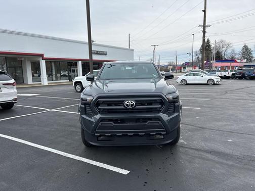 2025 Toyota Tacoma SR