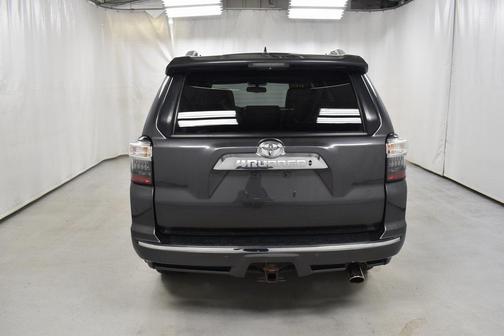 Photo 5 of 27 of 2014 Toyota 4Runner Limited