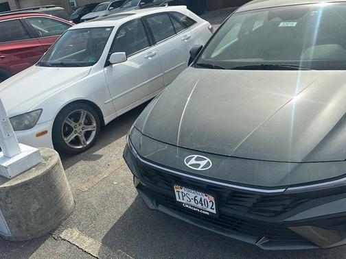 2025 Hyundai ELANTRA HEV SEL Sport