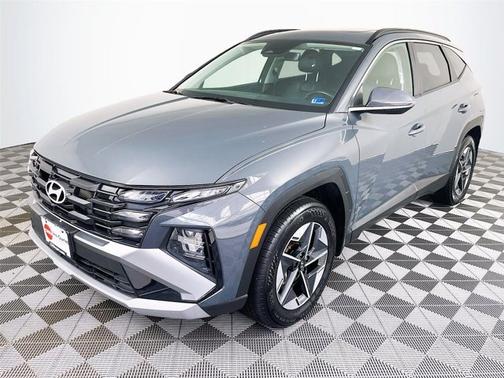 Gray 2025 Hyundai TUCSON SEL Convenience