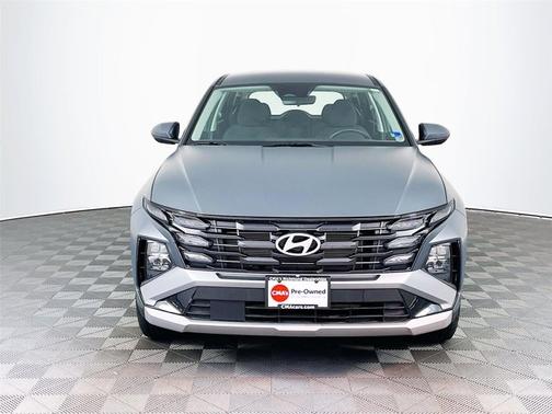 Gray 2025 Hyundai TUCSON SE