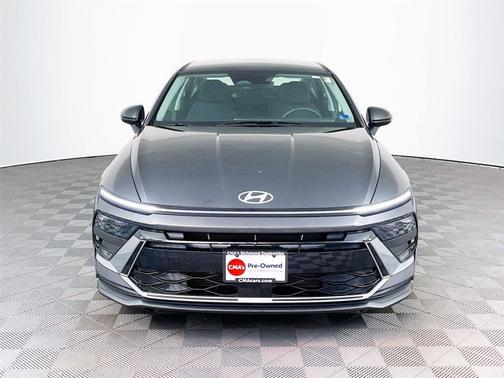 Gray 2025 Hyundai SONATA SE