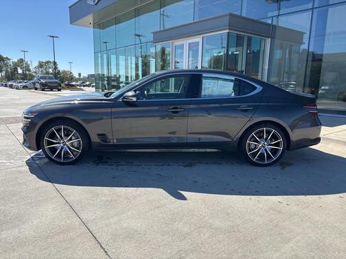2025 Genesis G70 2.5T AWD